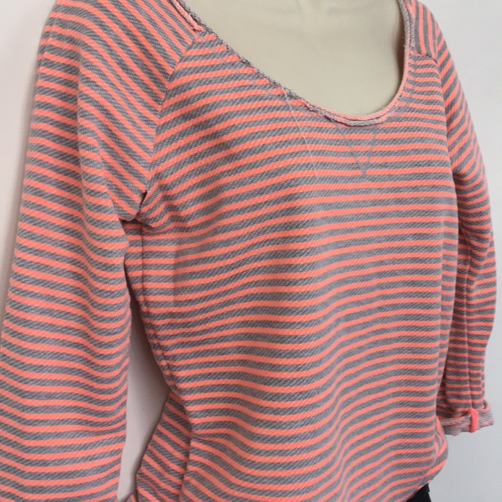 Tee-long sleeves